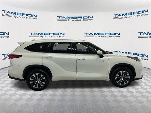 2021 Toyota Highlander Hybrid XLE