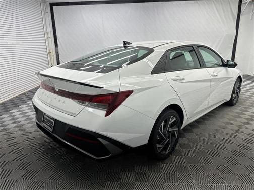 2025 Hyundai ELANTRA Sport
