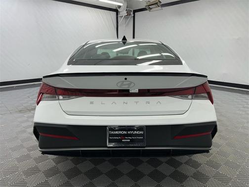 2025 Hyundai ELANTRA Sport