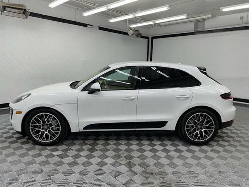 2015 Porsche Macan S