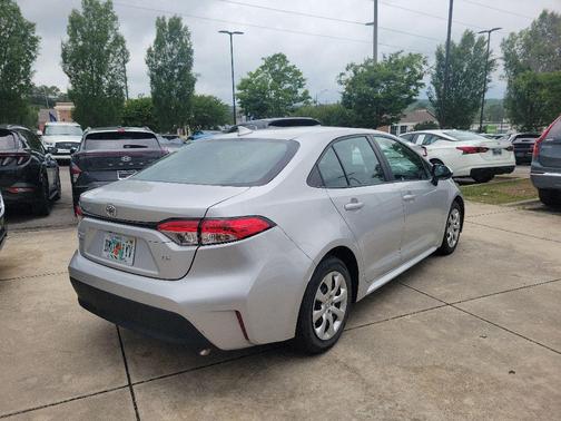 Classic Silver Metallic 2024 Toyota Corolla LE