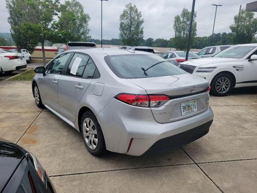 Classic Silver Metallic 2024 Toyota Corolla LE