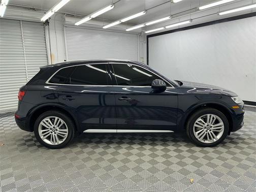 2018 Audi Q5 2.0T Premium Plus