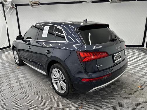 2018 Audi Q5 2.0T Premium Plus