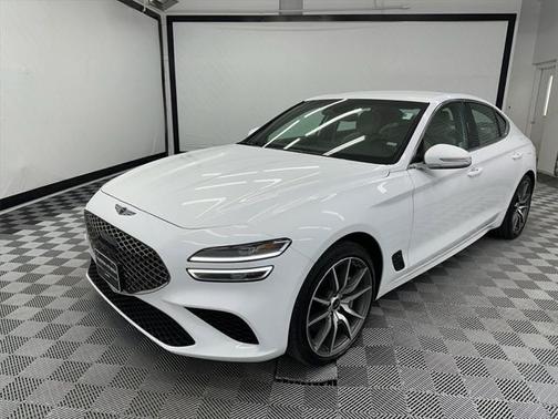 2024 Genesis G70 2.5T RWD