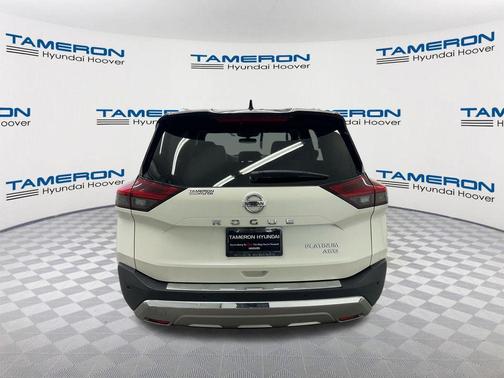Pearl White Tricoat/Super Black 2021 Nissan Rogue Platinum