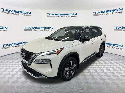 Pearl White Tricoat/Super Black 2021 Nissan Rogue Platinum