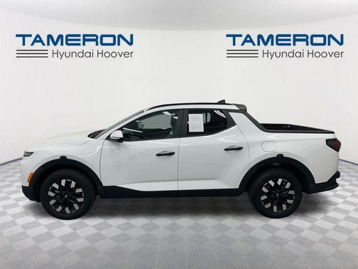 Atlas White 2025 Hyundai SANTA CRUZ SEL