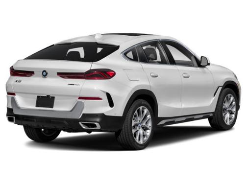 Mineral White Metallic 2022 BMW X6 xDrive40i