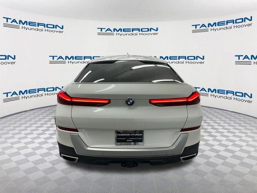 Mineral White Metallic 2022 BMW X6 xDrive40i