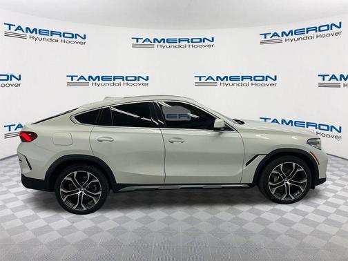 Mineral White Metallic 2022 BMW X6 xDrive40i