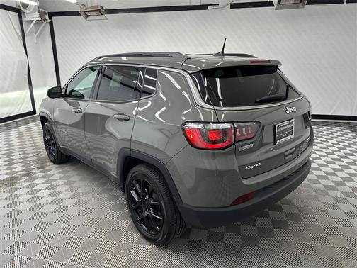 2023 Jeep Compass Latitude Lux