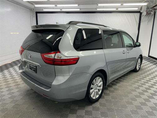 2017 Toyota Sienna Limited