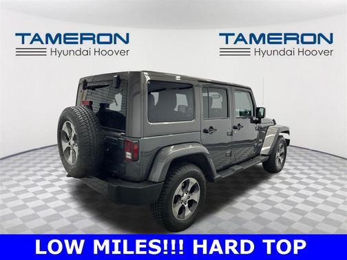 2017 Jeep Wrangler Unlimited Sahara