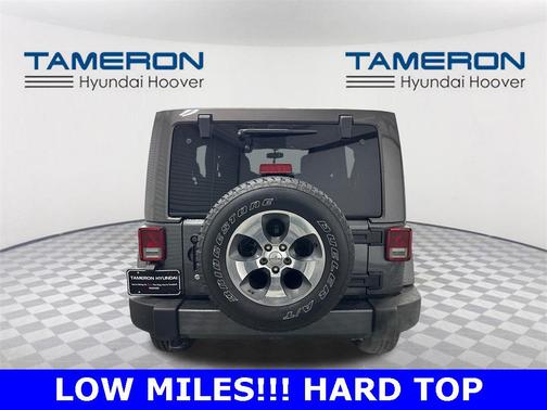 2017 Jeep Wrangler Unlimited Sahara