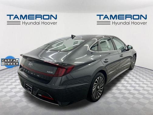 2022 Hyundai SONATA Hybrid SE