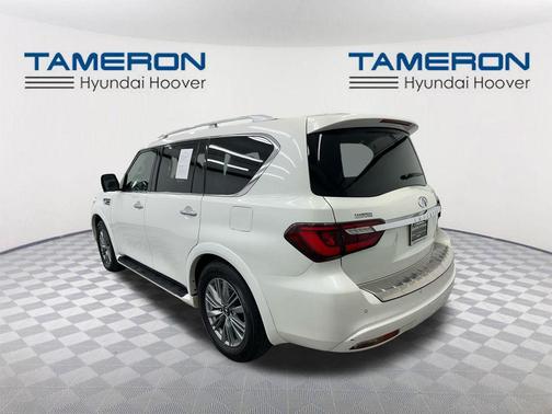 2023 INFINITI QX80 Luxe