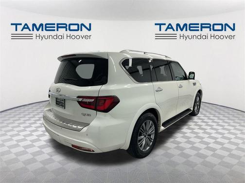 2023 INFINITI QX80 Luxe