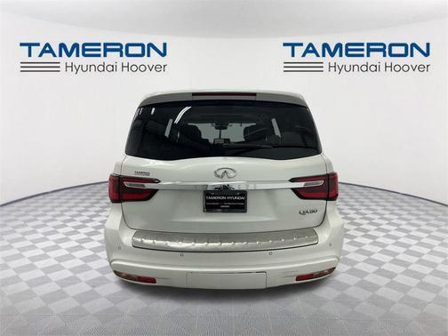 2023 INFINITI QX80 Luxe