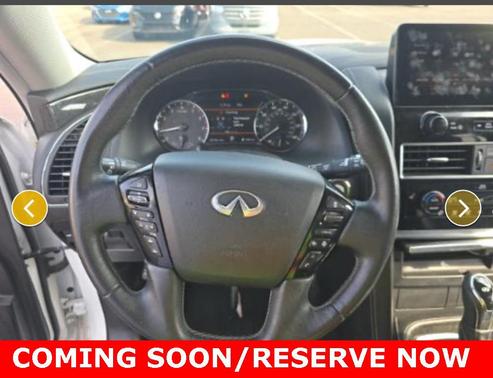 2023 INFINITI QX80 Luxe