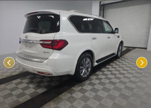 2023 INFINITI QX80 Luxe