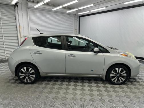 2014 Nissan Leaf SL