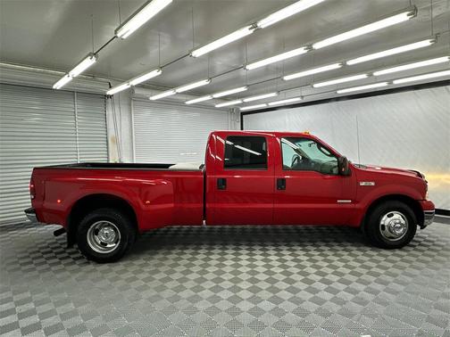 2005 Ford F-350 XLT Crew Cab Super Duty