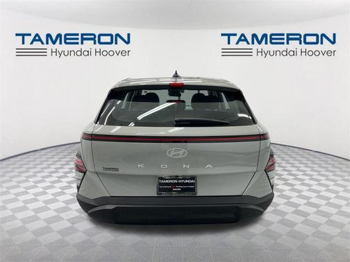 2024 Hyundai KONA SE