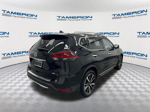 Magnetic Black Pearl 2020 Nissan Rogue SL