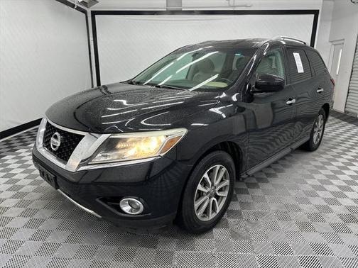 2016 Nissan Pathfinder SV