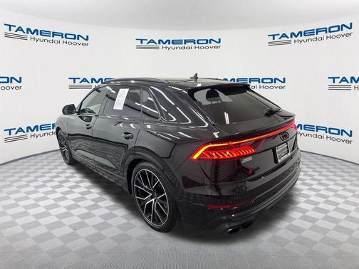 Mythos Black Metallic 2022 Audi SQ8 4.0T Prestige