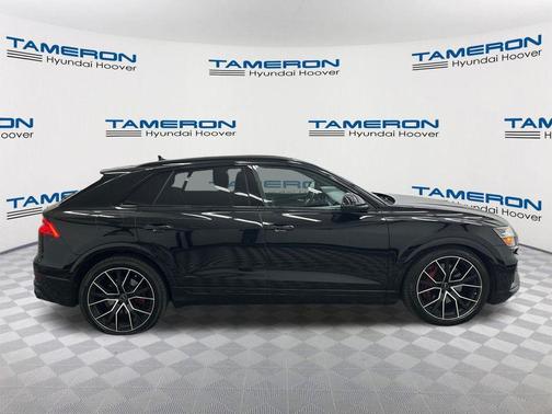 Mythos Black Metallic 2022 Audi SQ8 4.0T Prestige