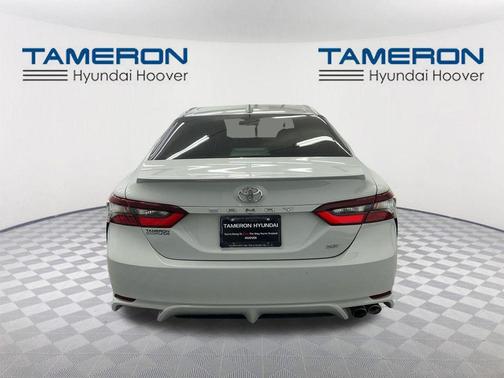 Ice Edge 2023 Toyota Camry SE