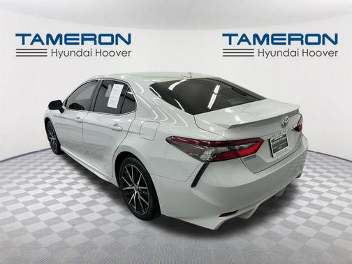Ice Edge 2023 Toyota Camry SE