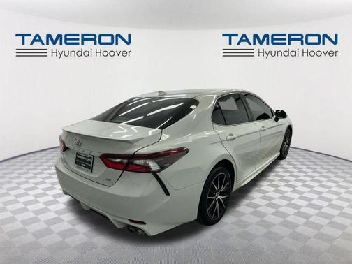 Ice Edge 2023 Toyota Camry SE