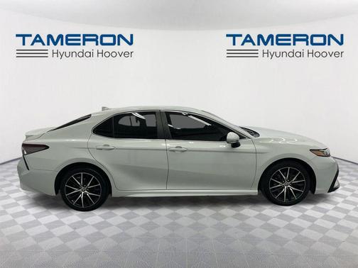 Ice Edge 2023 Toyota Camry SE