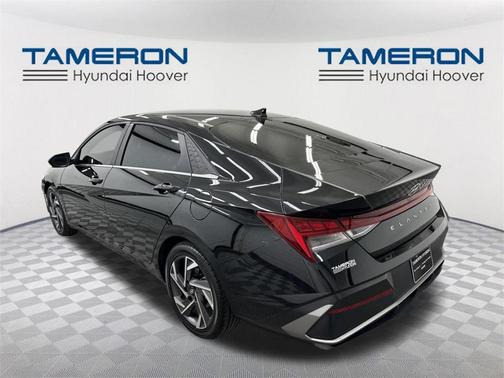 2025 Hyundai ELANTRA SEL