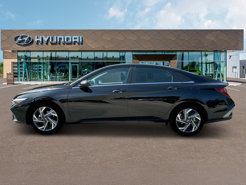 2025 Hyundai ELANTRA SEL