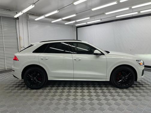 2021 Audi Q8 55 Premium