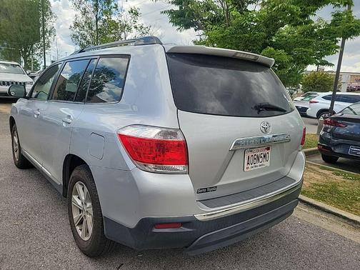 2013 Toyota Highlander SE