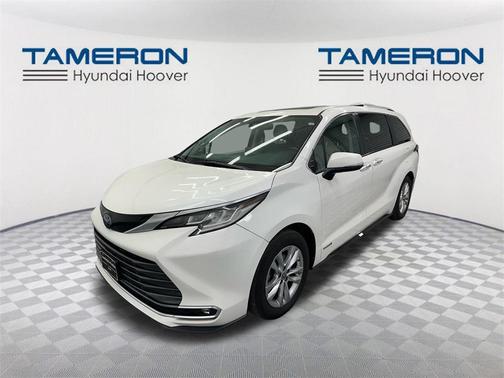 2021 Toyota Sienna Limited 7-Passenger