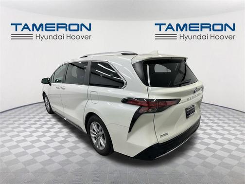 2021 Toyota Sienna Limited 7-Passenger