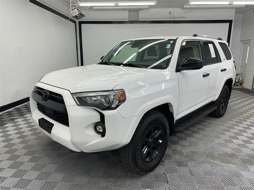 2024 Toyota 4Runner SR5