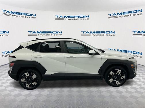 Atlas White 2024 Hyundai KONA SEL