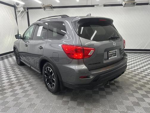 2019 Nissan Pathfinder SL