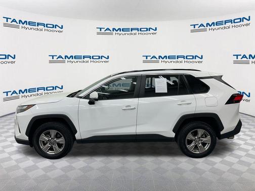 Ice Cap 2024 Toyota RAV4 XLE