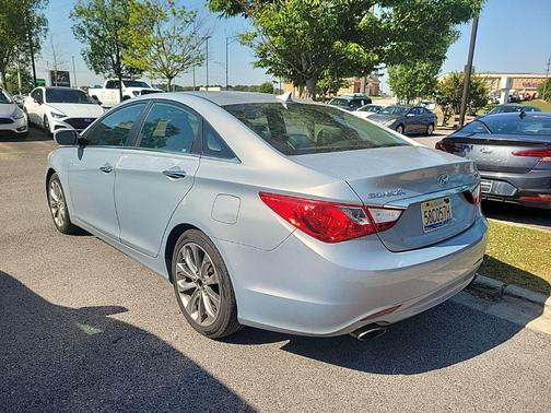 Iridescent Silver Blue Pearl 2011 Hyundai SONATA SE 2.0T
