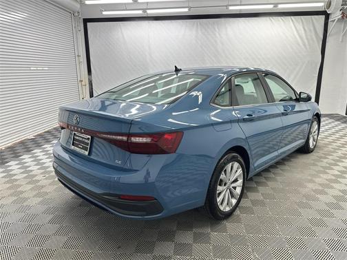 2025 Volkswagen Jetta 1.5T SE