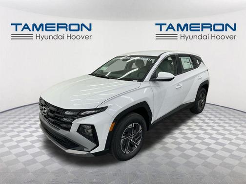 Creamy White Pearl 2026 Hyundai TUCSON Hybrid Blue SE