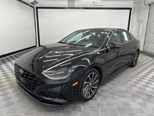 2021 Hyundai SONATA Limited